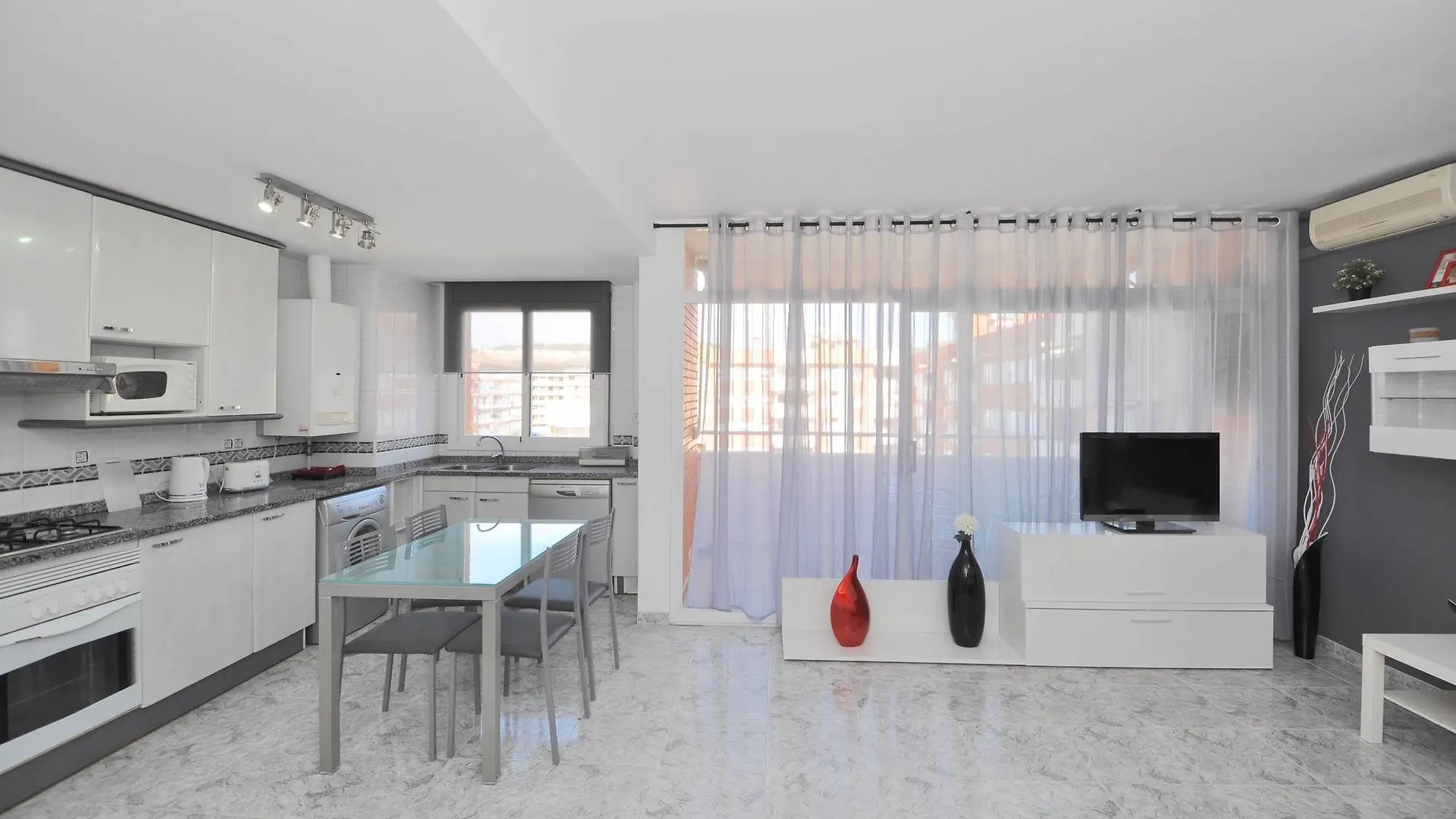 Apartamento Arina Lloretholiday 滨海略雷特 西班牙