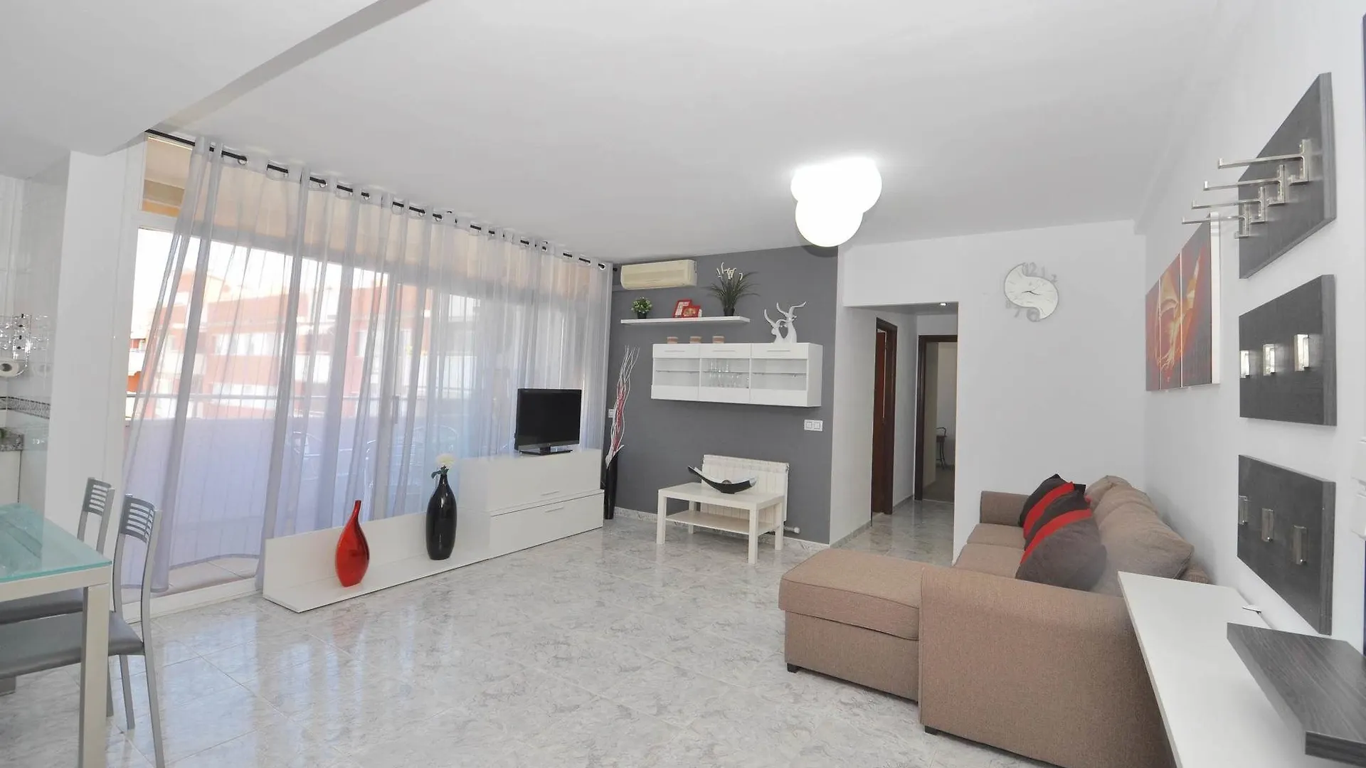 公寓 Apartamento Arina Lloretholiday 滨海略雷特 西班牙